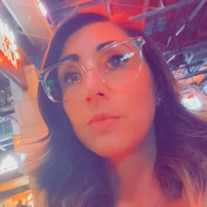 Meet your Posher, Valerie